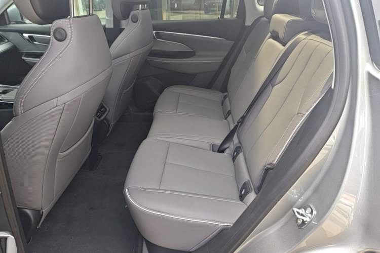 Used Buick E5 2025 Model 620KM Prestige Edition Left Rear Seat