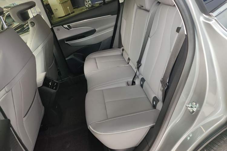 Used Buick E5 2025 Model 620KM Prestige Edition Left Rear Seat
