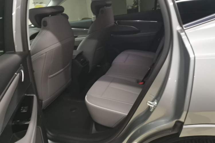 Used Buick E5 2025 Model 620KM Prestige Edition Left Rear Seat