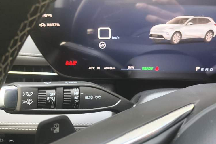 Used Buick E5 2025 Model 620KM Prestige Edition Odometer Close Up