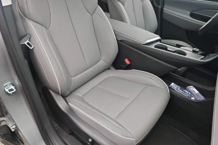 Used Buick E5 2025 Model 620KM Prestige Edition Right Front Seat