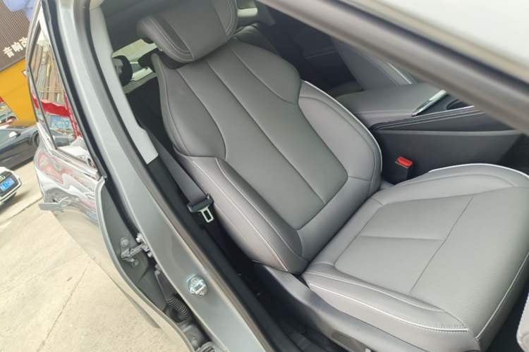 Used Buick E5 2025 Model 620KM Prestige Edition Right Front Seat