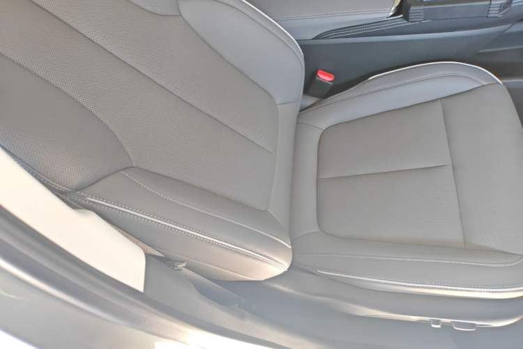 Used Buick E5 2025 Model 620KM Prestige Edition Right Front Seat