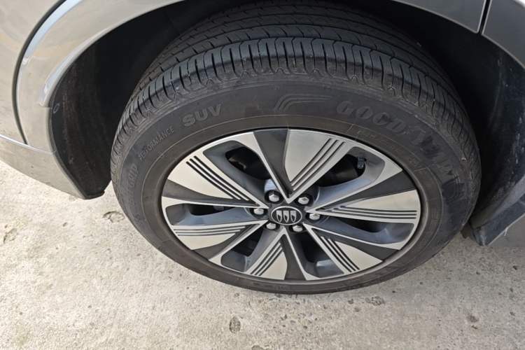 Used Buick E5 2025 Model 620KM Prestige Edition Right Rear Wheel Hub