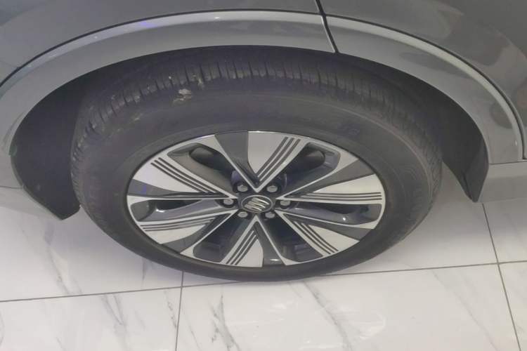 Used Buick E5 2025 Model 545KM Smart Enjoyment Edition Right Rear Wheel Hub