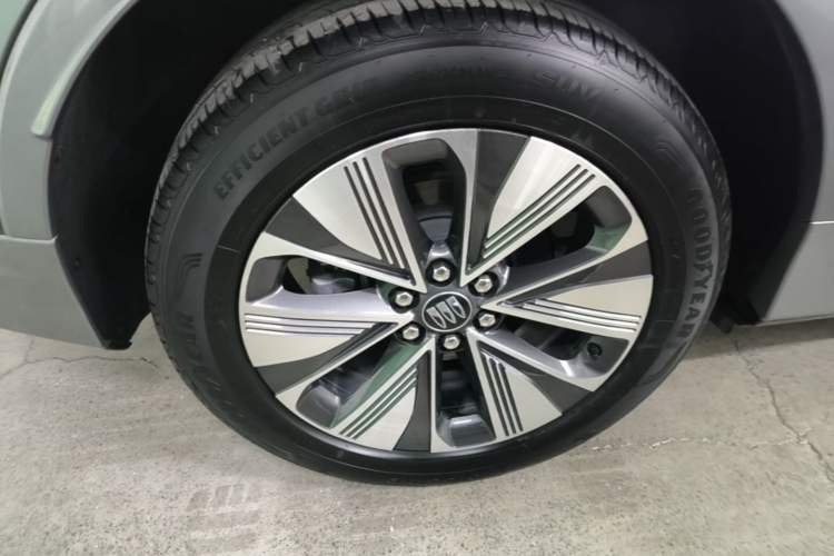 Used Buick E5 2025 Model 620KM Prestige Edition Right Rear Wheel Hub