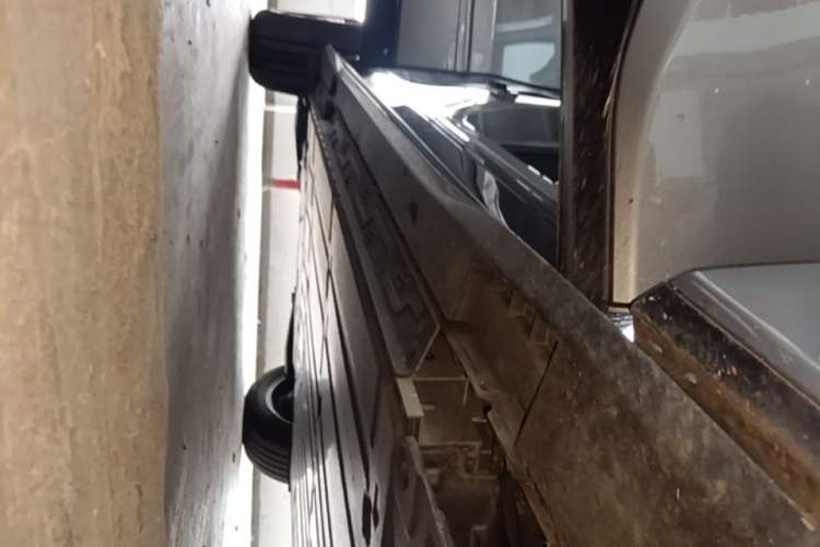 Used Buick E5 2025 Model 620KM Prestige Edition Right Side Sill