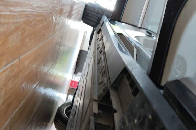 Used Buick E5 2025 Model 620KM Prestige Edition Right Side Sill