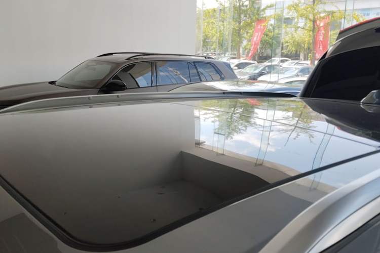 Used Buick E5 2025 Model 620KM Prestige Edition Roof