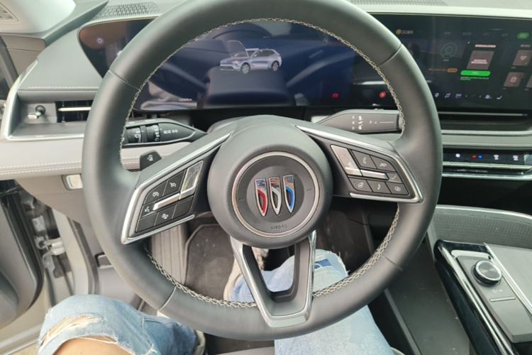 Used Buick E5 2025 Model 620KM Prestige Edition Steering Wheel