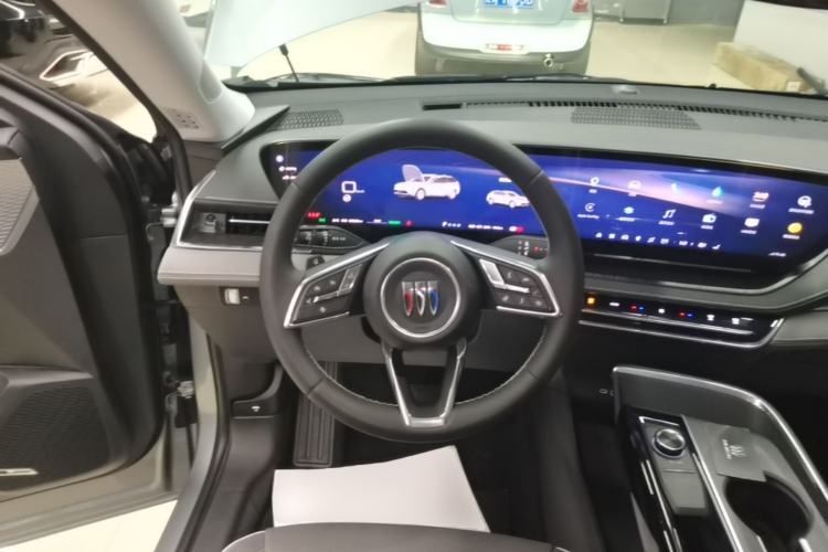 Used Buick E5 2025 Model 620KM Prestige Edition Steering Wheel