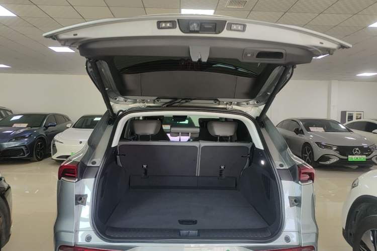 Used Buick E5 2025 Model 620KM Prestige Edition Trunk