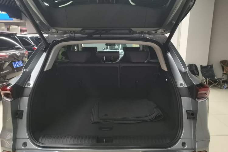 Used Buick E5 2025 Model 620KM Prestige Edition Trunk