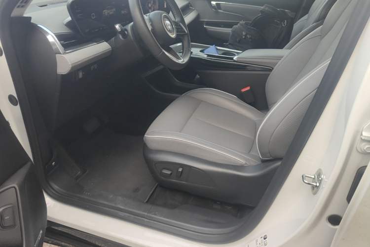 Used Buick E5 2025 Model 620KM Prestige Edition Left Front Seat