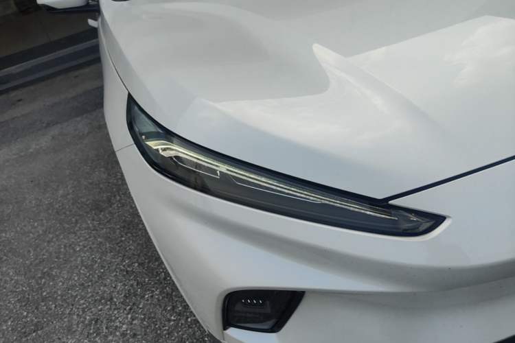 Used Buick E5 2025 Model 620KM Prestige Edition Right Front Headlight