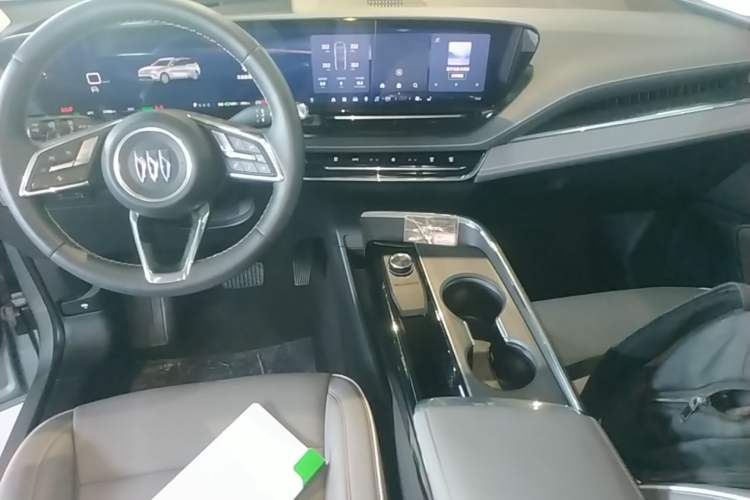 Used Buick E5 2025 Model 620KM Prestige Edition Center Console