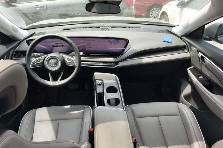 Used Buick E5 2025 Model 620KM Prestige Edition Center Console