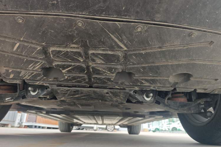 Used Buick E5 2025 Model 515KM First-Adoption Edition Chassis Rear