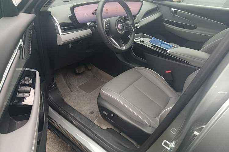 Used Buick E5 2025 Model 620KM Prestige Edition Driver Seat
