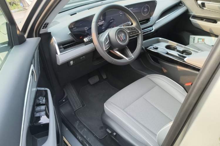 Used Buick E5 2025 Model 620KM Prestige Edition Driver Seat