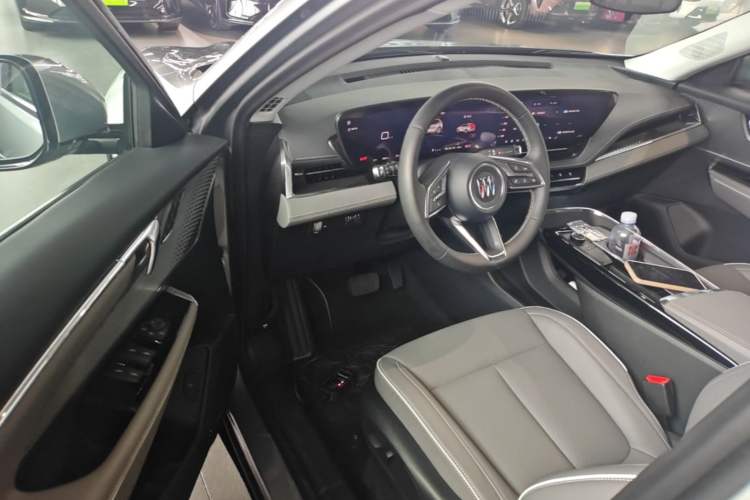 Used Buick E5 2025 Model 620KM Prestige Edition Driver Seat