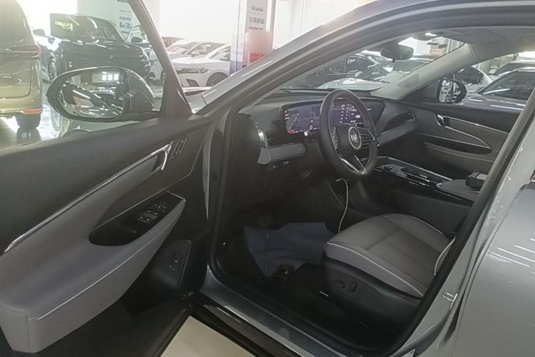 Used Buick E5 2025 Model 620KM Prestige Edition Driver Seat