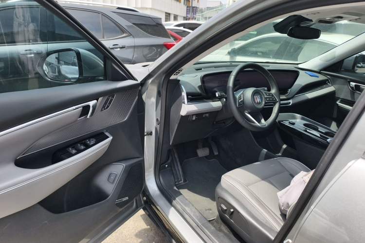 Used Buick E5 2025 Model 620KM Prestige Edition Driver Seat