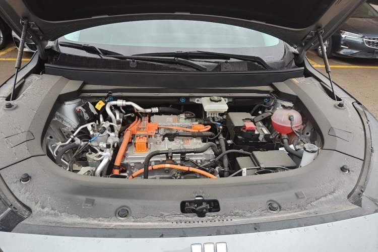 Used Buick E5 2025 Model 620KM Prestige Edition Engine Bay