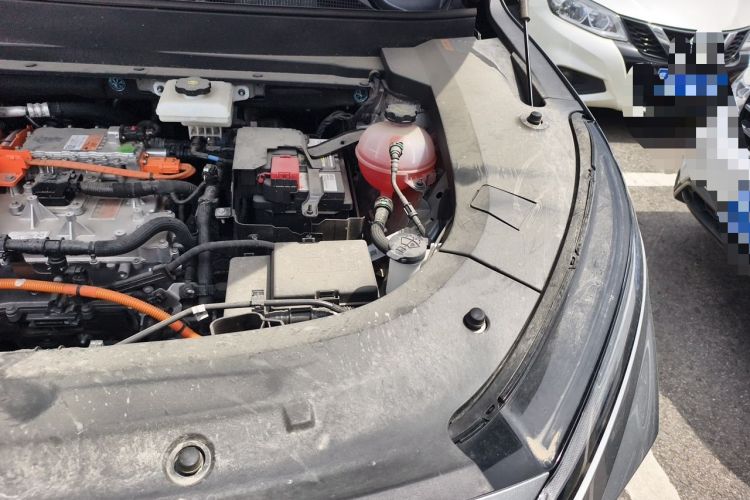 Used Buick E5 2025 Model 620KM Prestige Edition Engine Bay Left