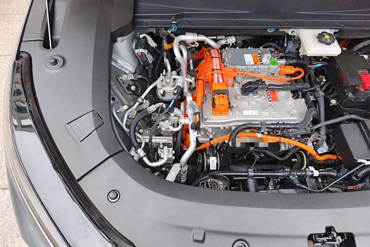 Used Buick E5 2025 Model 620KM Prestige Edition Engine Bay Right