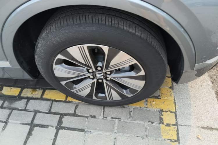 Used Buick E5 2025 Model 620KM Prestige Edition Exterior 4