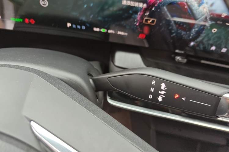 Used Buick E5 2025 Model 620KM Prestige Edition Gear Lever