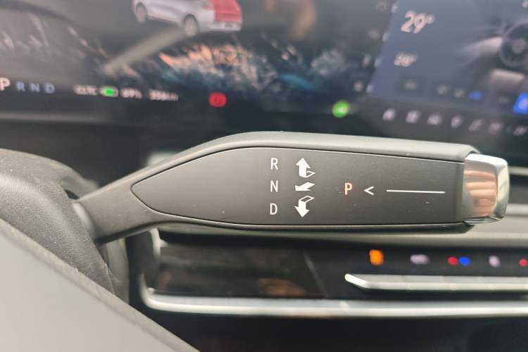 Used Buick E5 2025 Model 515KM First-Adoption Edition Gear Lever