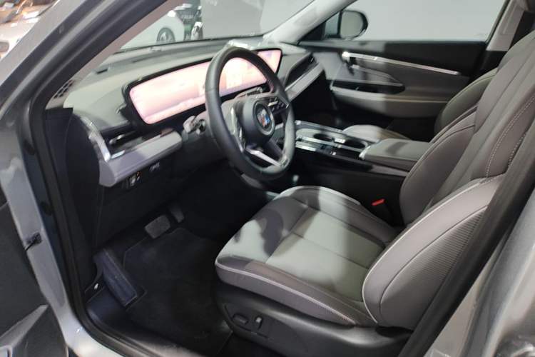Used Buick E5 2025 Model 620KM Prestige Edition Left Front Seat