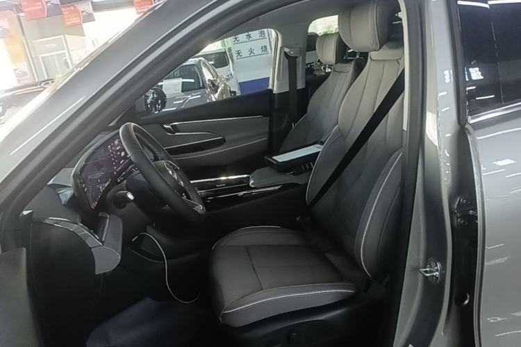 Used Buick E5 2025 Model 620KM Prestige Edition Left Front Seat