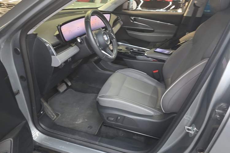 Used Buick E5 2025 Model 620KM Prestige Edition Left Front Seat