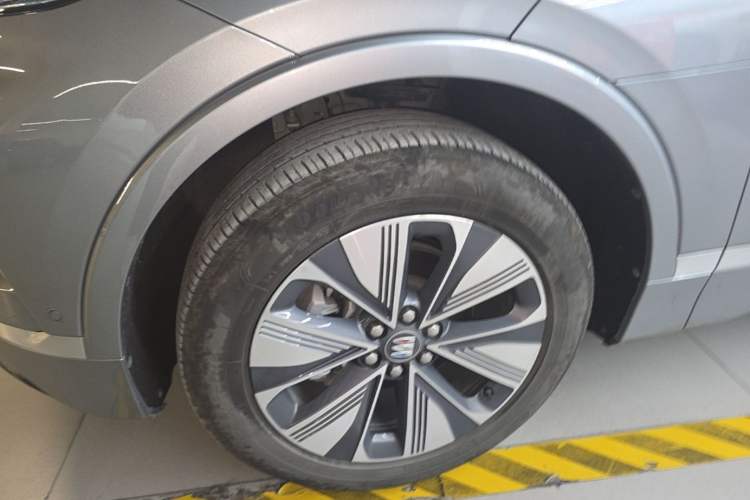 Used Buick E5 2025 Model 620KM Prestige Edition Left Front Wheel Hub