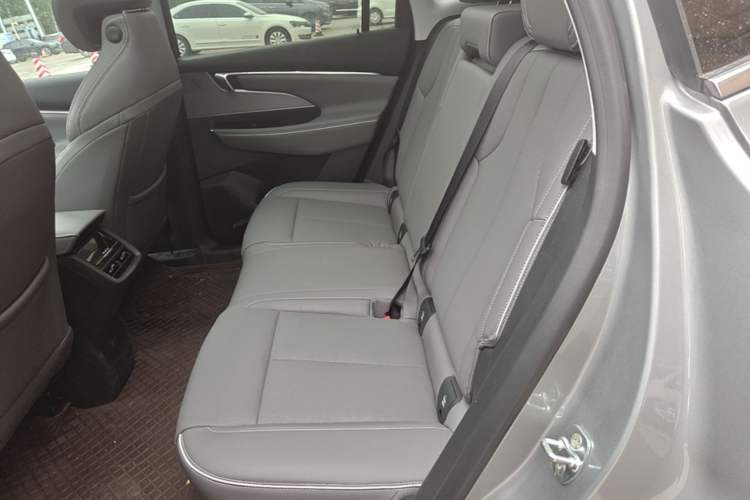Used Buick E5 2025 Model 620KM Prestige Edition Left Rear Seat