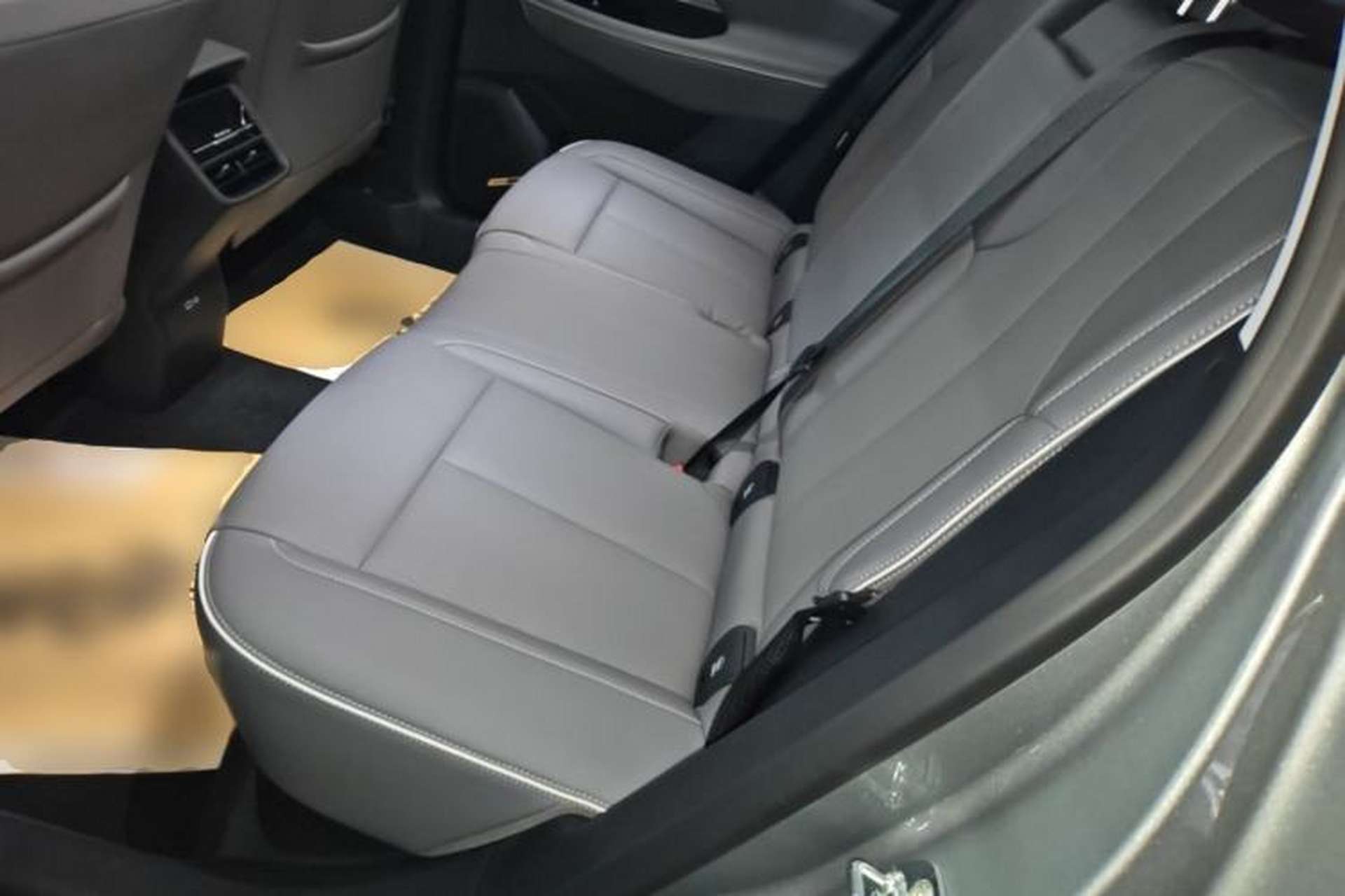 Used Buick E5 2025 Model 620KM Prestige Edition Left Rear Seat