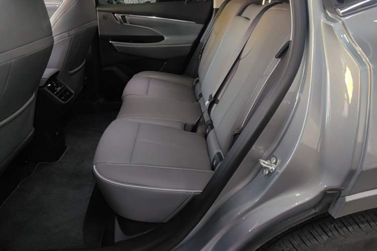 Used Buick E5 2025 Model 620KM Prestige Edition Left Rear Seat
