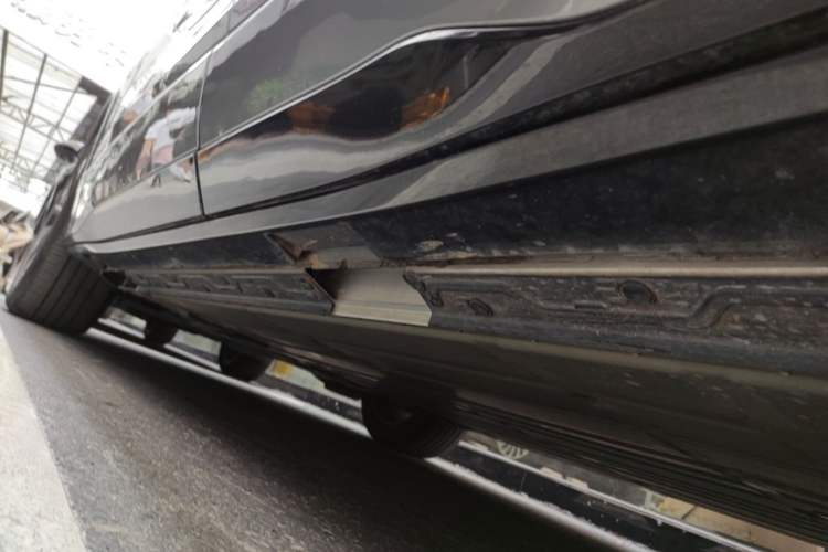 Used Buick E5 2025 Model 620KM Prestige Edition Left Side Sill