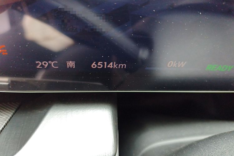 Used Buick E5 2025 Model 620KM Prestige Edition Odometer Close Up