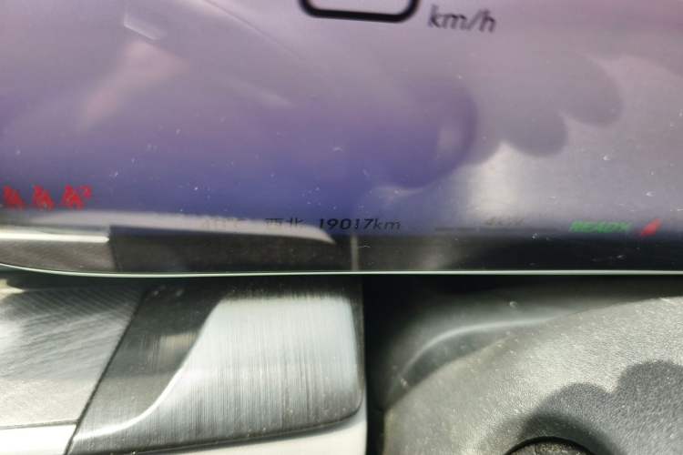 Used Buick E5 2025 Model 620KM Prestige Edition Odometer Close Up