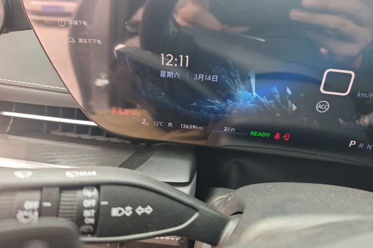Used Buick E5 2025 Model 515KM First-Adoption Edition Odometer Close Up