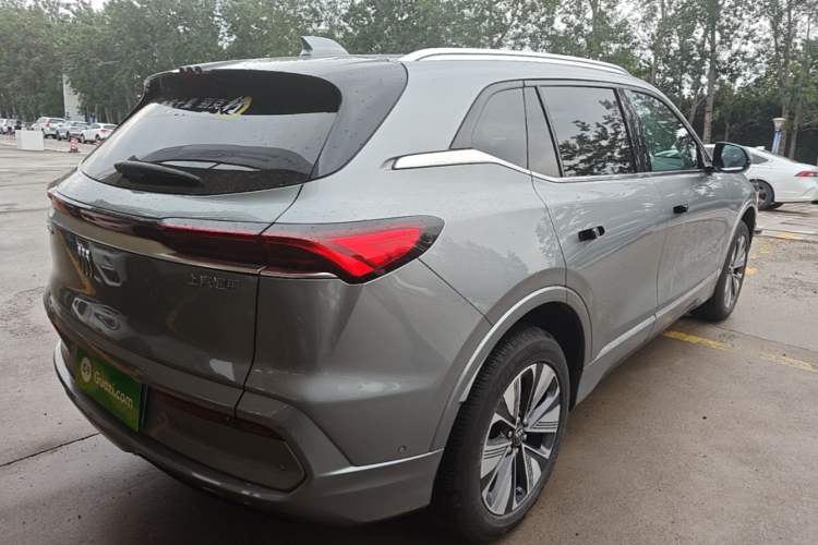Used Buick E5 2025 Model 620KM Prestige Edition Rear Right 45 Deg