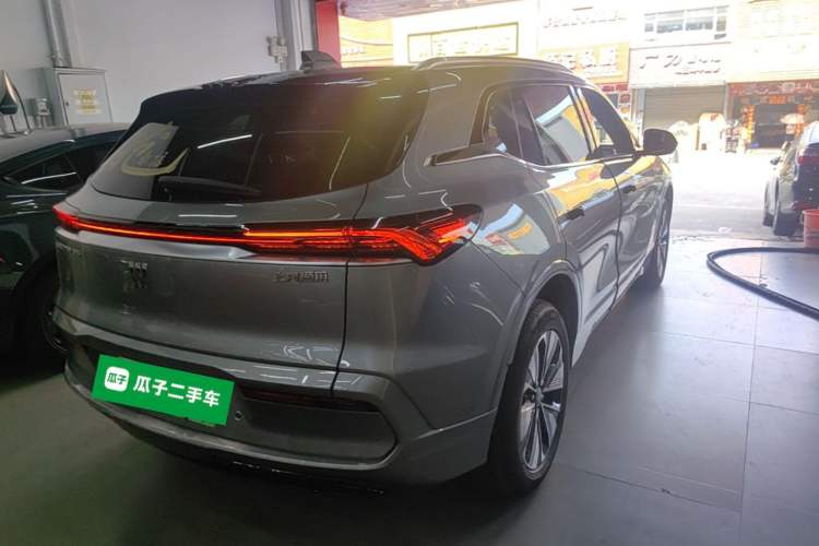 Used Buick E5 2025 Model 620KM Prestige Edition Rear Right 45 Deg