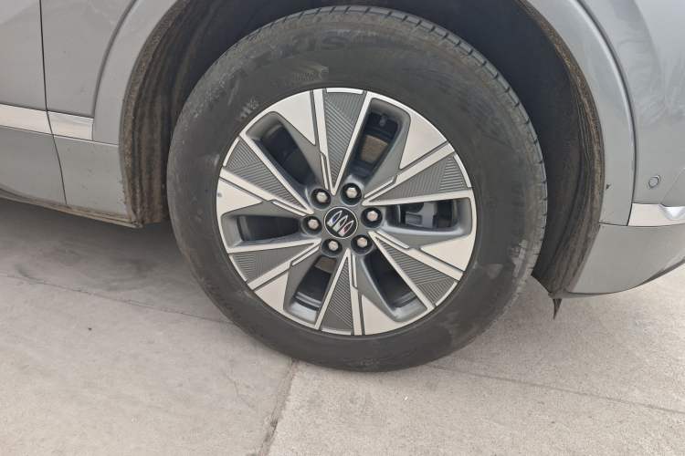 Used Buick E5 2025 Model 515KM First-Adoption Edition Right Front Wheel Hub