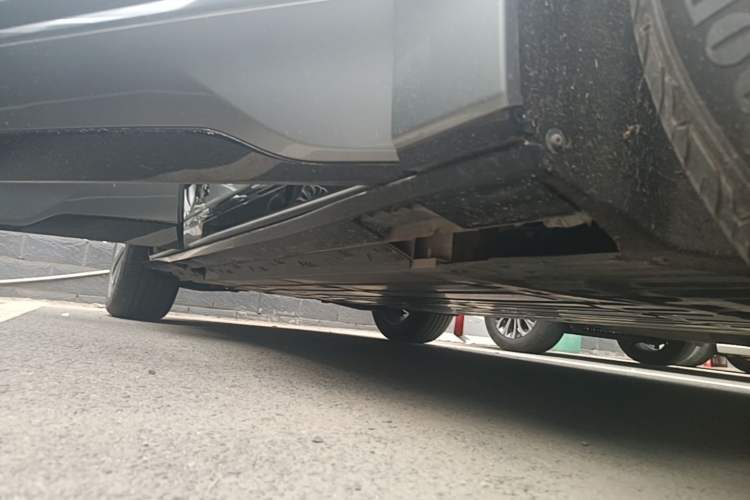 Used Buick E5 2025 Model 620KM Prestige Edition Right Side Sill