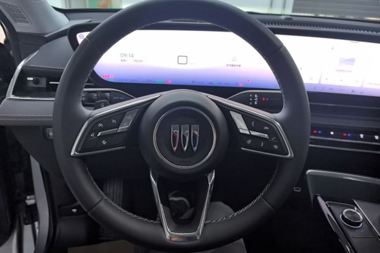 Used Buick E5 2025 Model 620KM Prestige Edition Steering Wheel