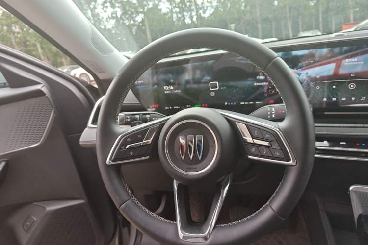 Used Buick E5 2025 Model 620KM Prestige Edition Steering Wheel